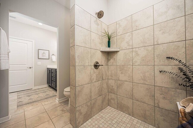 Building Photo - 6694 Trinity Mist Wy
