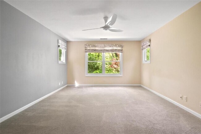 Building Photo - 101 Graybridge Rd