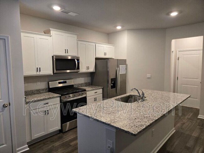 Building Photo - 930 Quaint Parish Cir