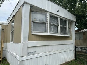 Building Photo - 3603 Clarks Creek Rd