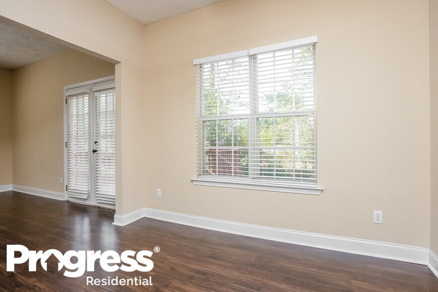 Building Photo - 2628 English Oaks Ln NW