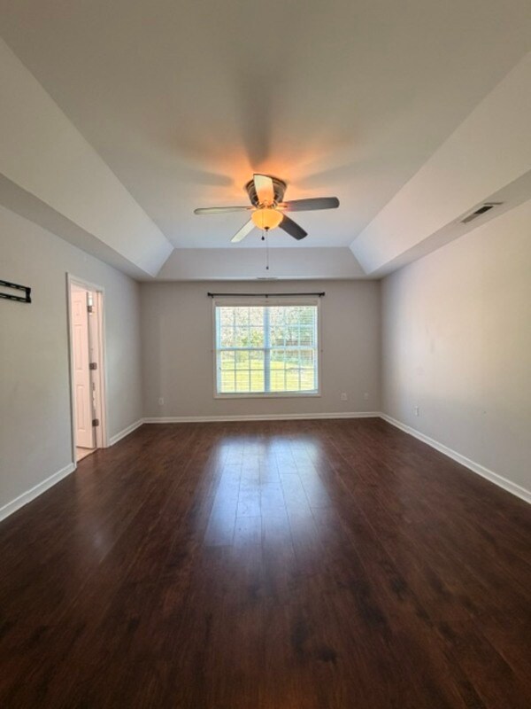 Building Photo - 925 Corison Loop