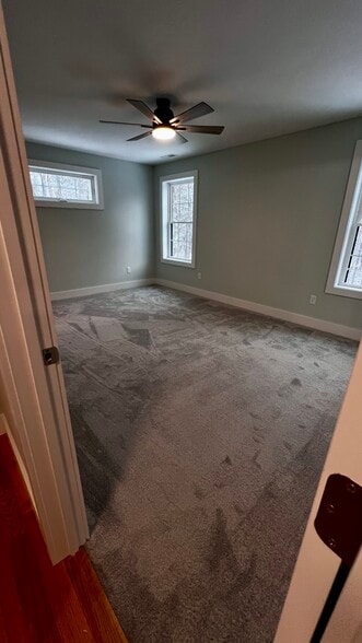 Building Photo - 5 Indian Valley Rd