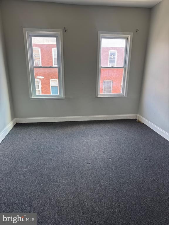 Building Photo - 508 N Streeper St