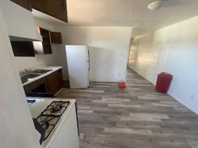 Building Photo - 2816