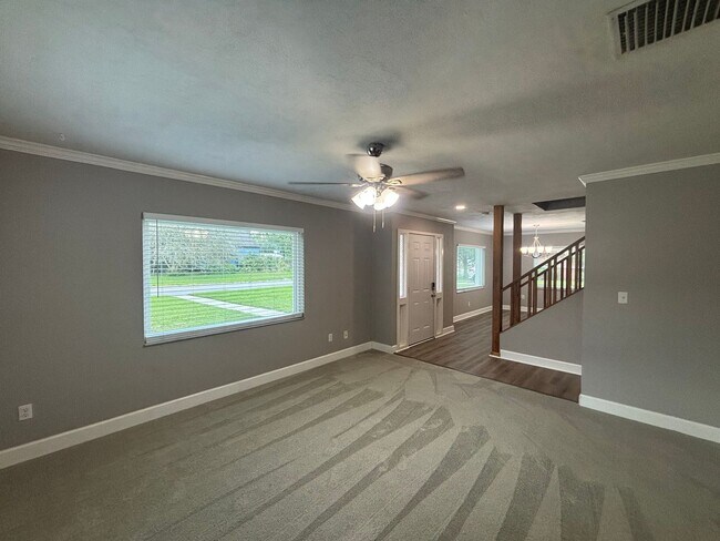 Building Photo - Beautifully Remodeled Home / Plenty of Add...