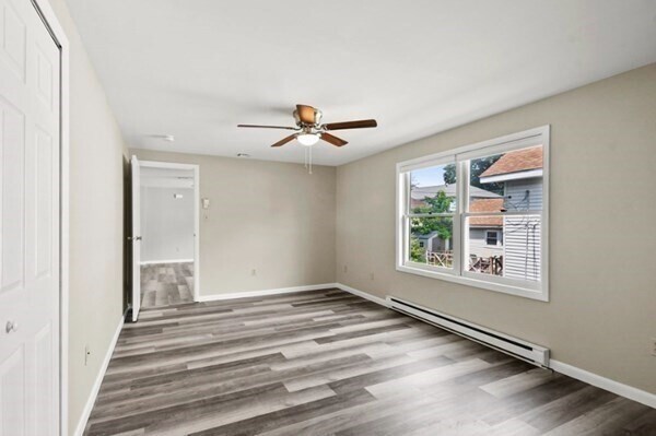 Building Photo - 25 Carver St