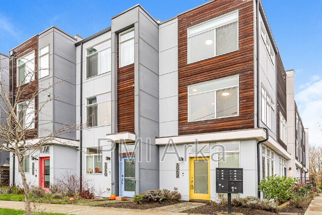 Building Photo - 5962 36th Ave S