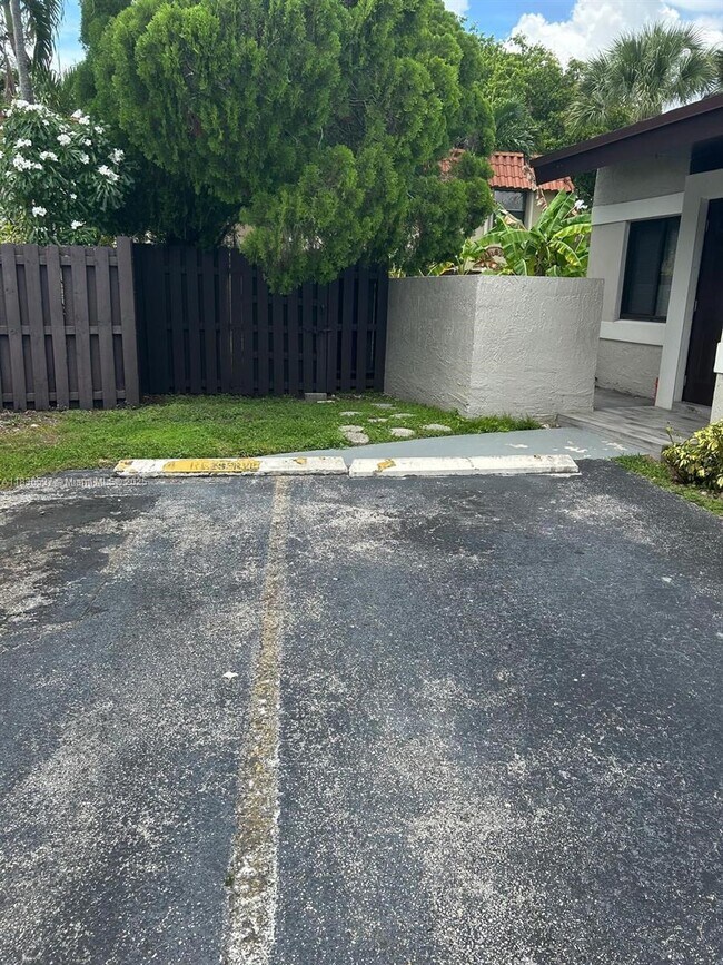 Primary Photo - 9630 SW 152nd Ave
