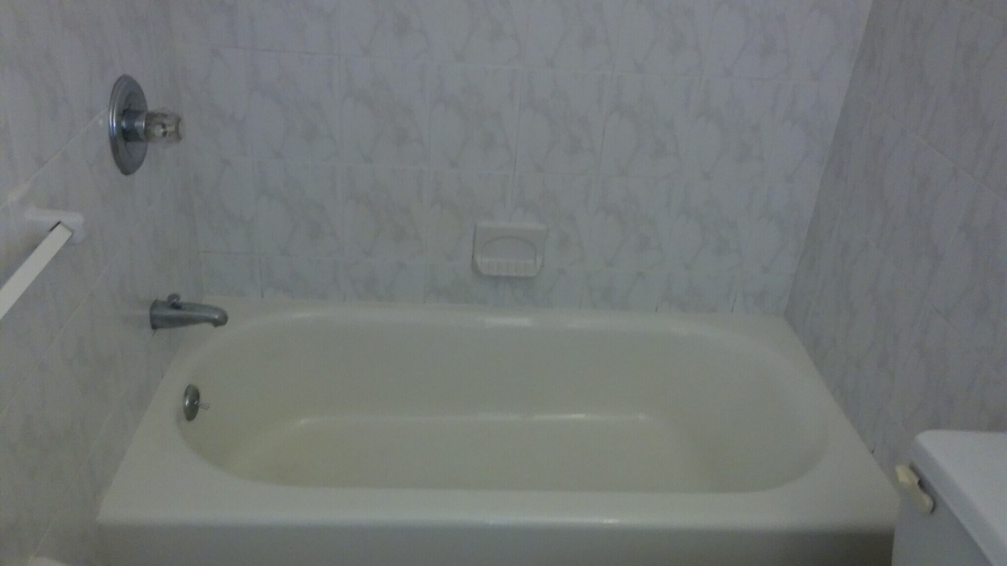 Master Bedroom Tub (Full Bathroom) - 286 Shaler Blvd