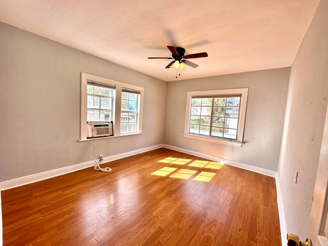 Building Photo - 101 C St