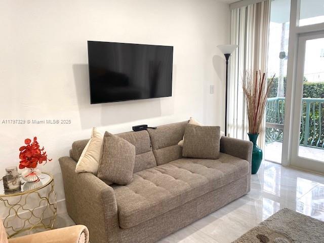 Building Photo - 1408 Brickell Bay Dr