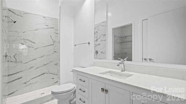Building Photo - 2125 Southend Dr