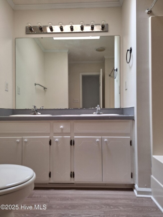 Building Photo - 3979 Sterling Pointe Dr