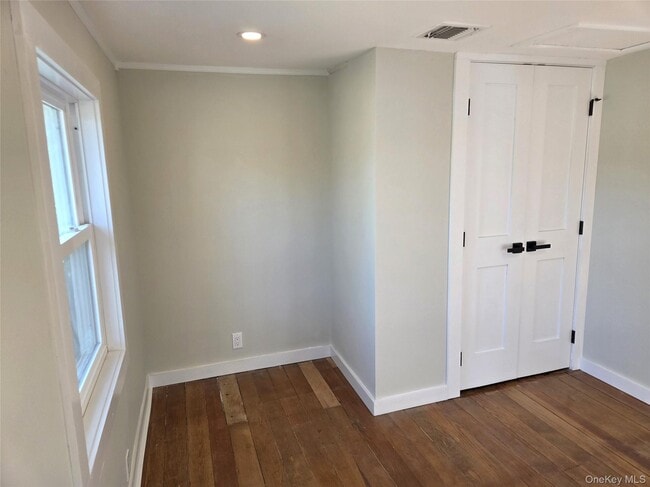 Building Photo - 85 Lewis Rd