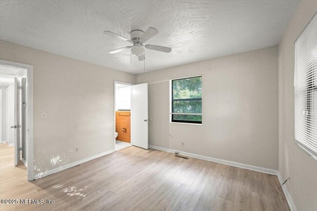 Building Photo - 5941 Caribbean Dr S