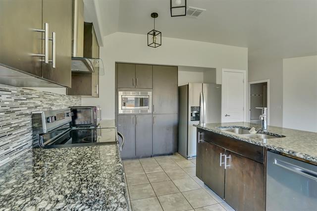 Building Photo - 816 Oriel Cir