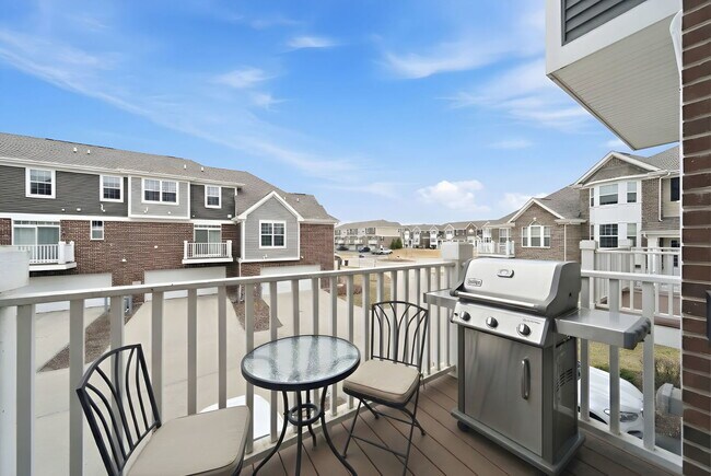 Building Photo - 4462 Monroe Ct
