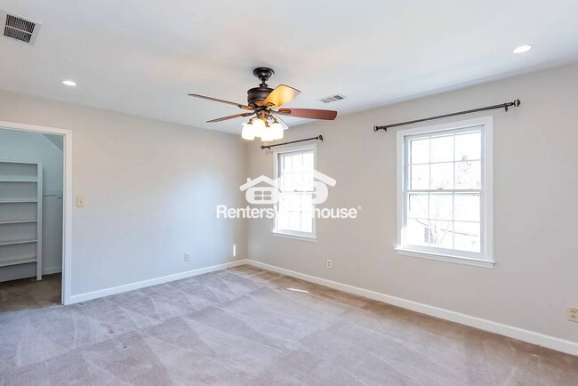 Building Photo - 1449 Mile Post Dr