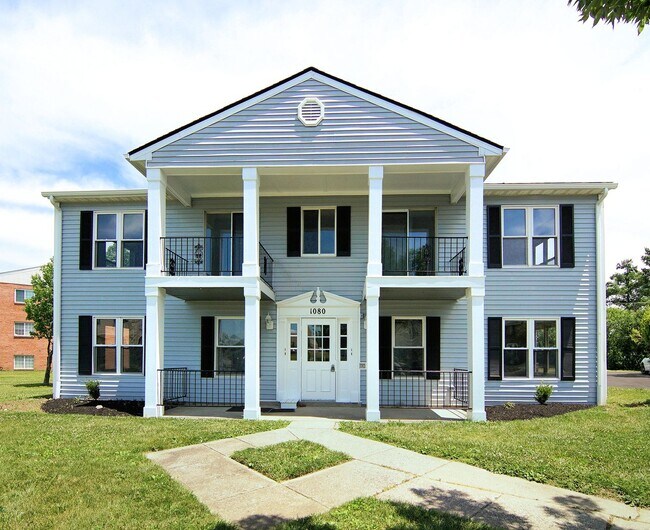 Building Photo - Parkridge Court Apartments - Newly Renovat...