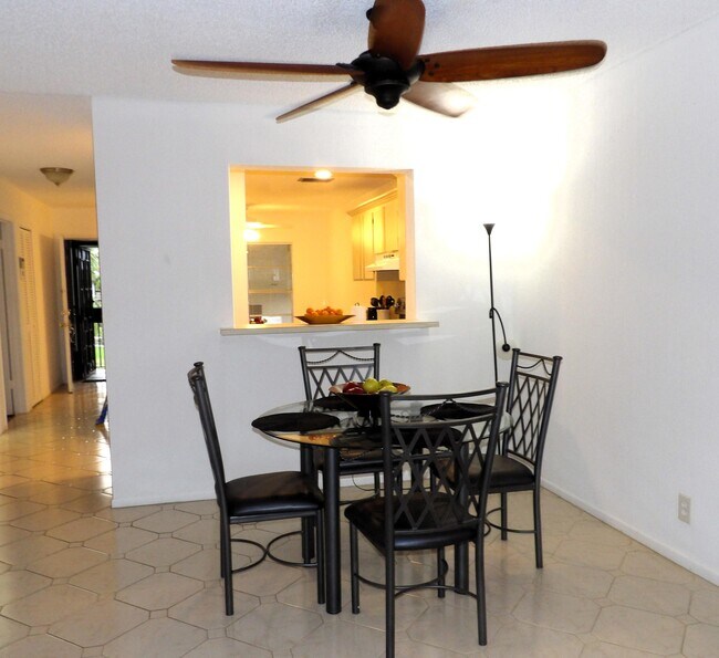 Building Photo - 13283 Pineapple Palm Ct