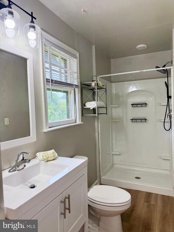 Building Photo - 5865 Websters Way