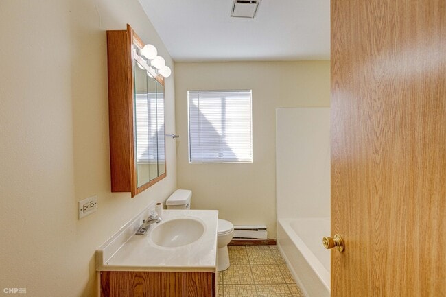 Building Photo - 431 Berkshire Dr