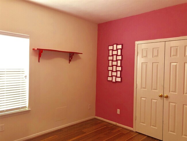 Building Photo - 13113 Sunset Cliff Ct