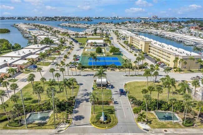Building Photo - 143 Boca Ciega Point Blvd N