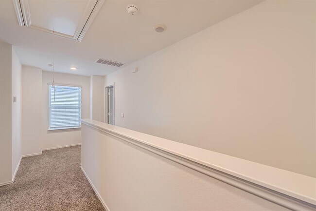 Building Photo - 18517 Cremello Dr
