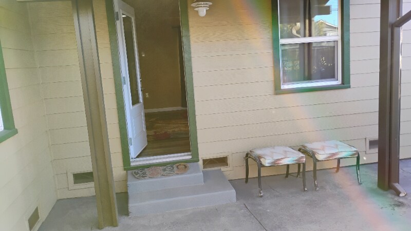 Building Photo - 158 N 6th St