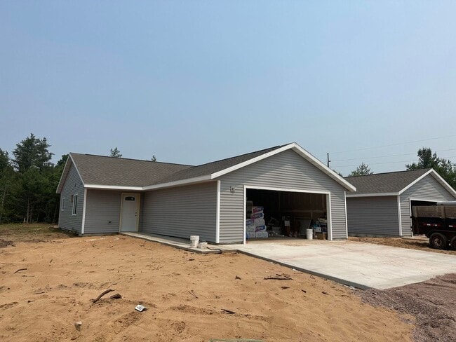 Building Photo - 14514 WI-13
