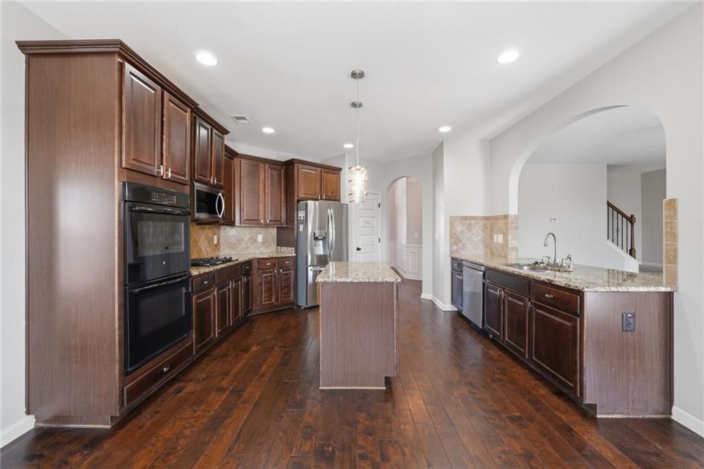 Building Photo - 523 Besra Dr