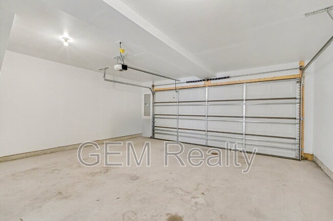 Building Photo - 1101 Rampart Dr