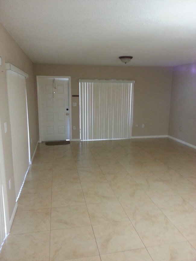 Building Photo - 14377 SW 97th Terrace