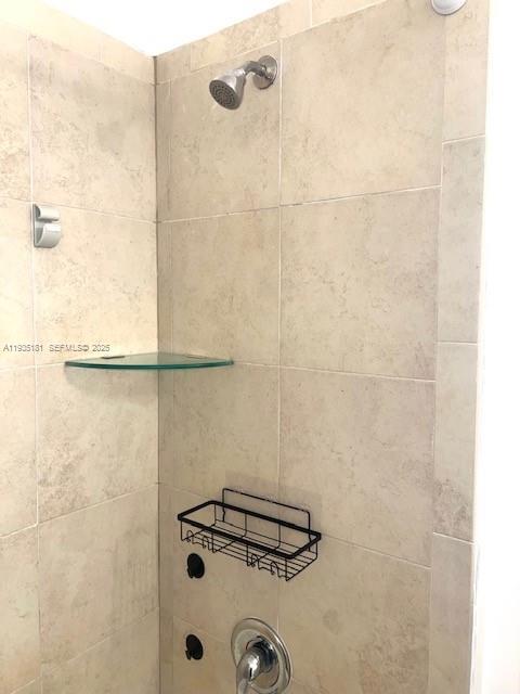 Building Photo - 5505 NW 27th Ct