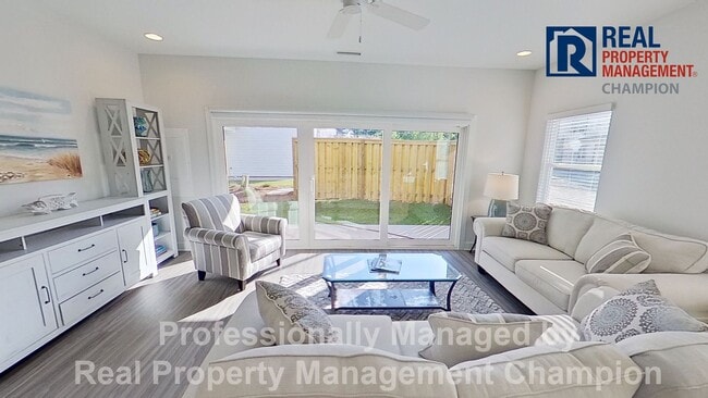 Building Photo - Newly Constructed Luxury Townhomes in Porters Neck