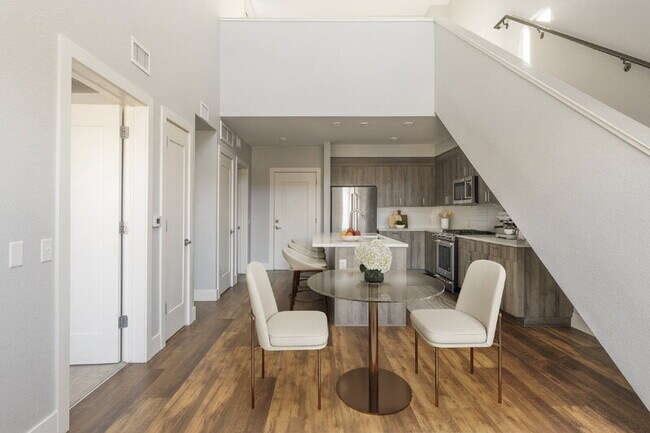 Building Photo - 431 E Bayaud Ave