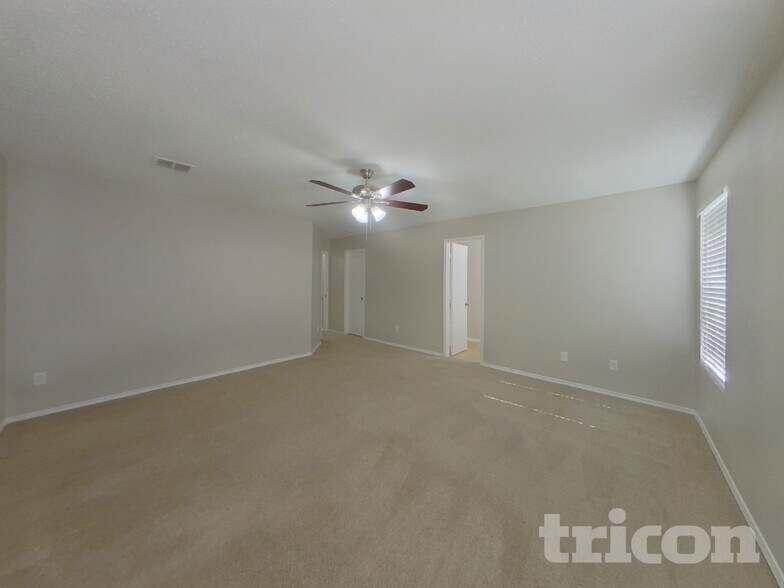 Building Photo - 2983 Celian Dr