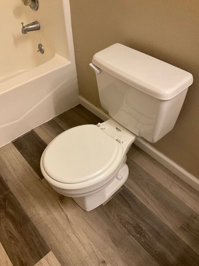 Building Photo - 708 Oxen Dr