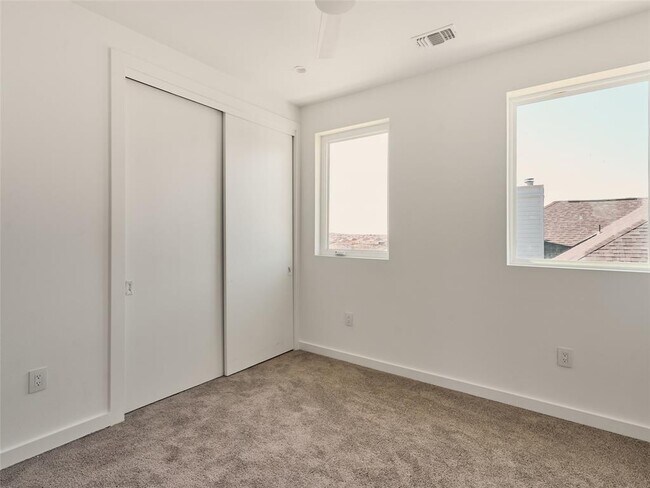 Building Photo - 2100 Bighorn