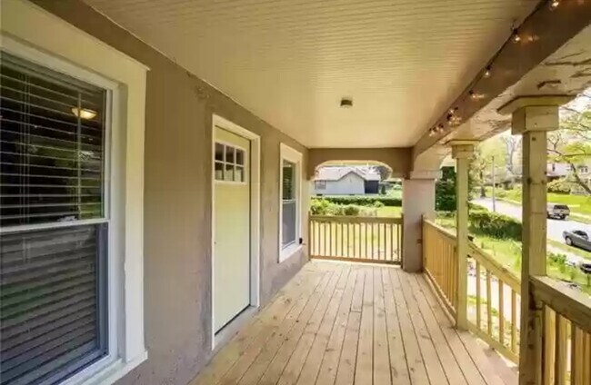 Building Photo - 5519 Highland Ave