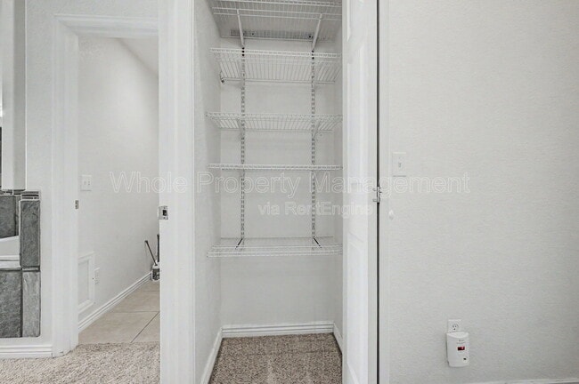 Building Photo - 133 Galapago St