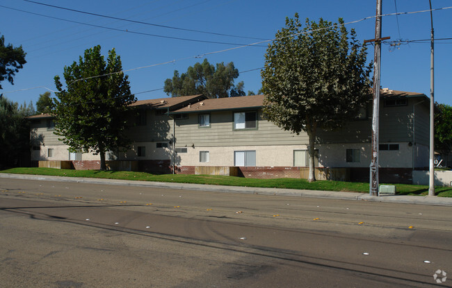 Building Photo - Shannon Arms Apartments