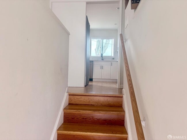 Building Photo - 2555 Sherwood Dr