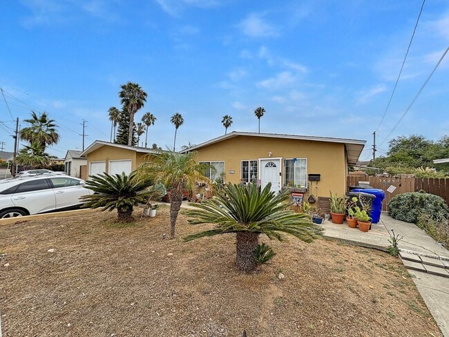 Primary Photo - Beautiful 2BD/1BA Home in Clairemont W/ W/...