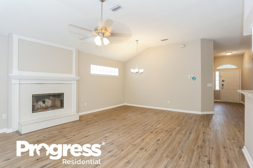 Building Photo - 1156 Radis Pl