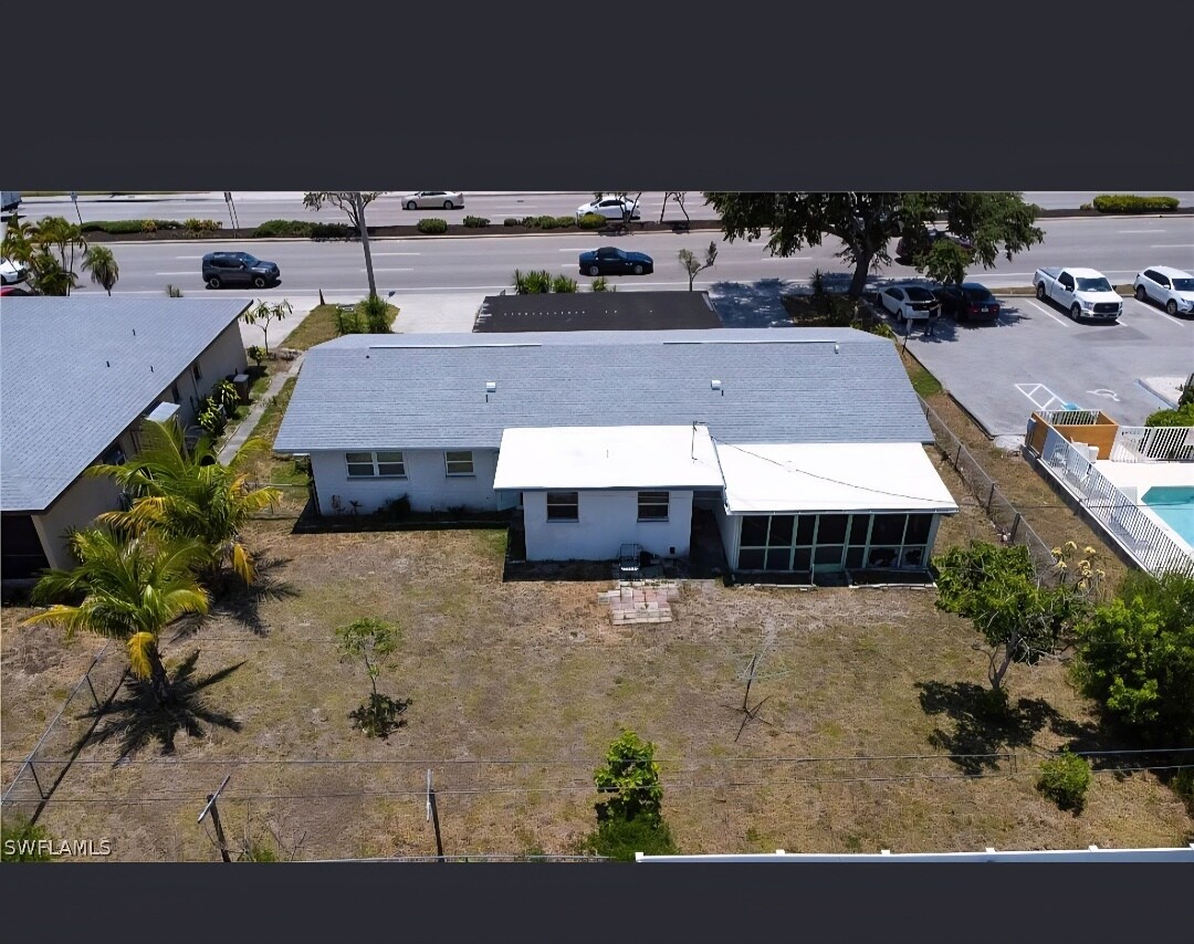 Building Photo - 221 Cape Coral Pky E