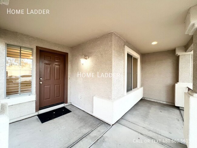 Building Photo - Refreshing 3-Bed, 2-Bath Plus Den with Spa...