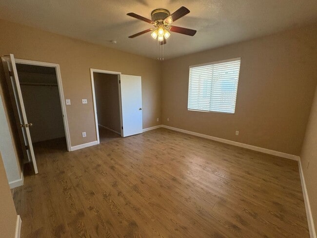 Building Photo - Spacious 3 Bedroom, 2 Bath Tevis Ranch Home with Fireplace, Covered Patio & 2-Car Garage